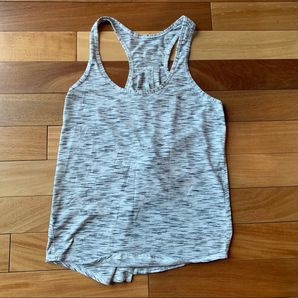 Lululemon tank top - Picture 2 of 4